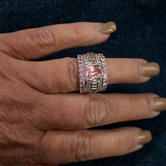 Hard to Capture the Beauty! - Picture 3 of 8